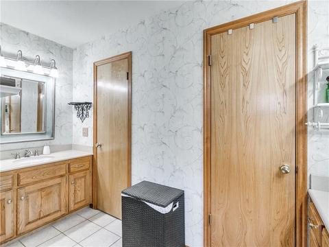 137 E Olympic, Yukon, OK 73099 photo 16