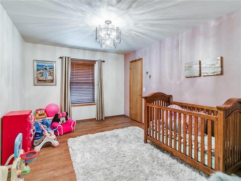 137 E Olympic, Yukon, OK 73099 photo 4