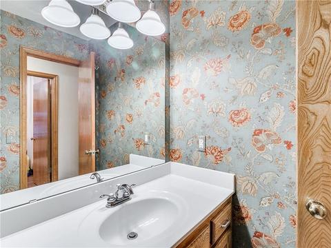 137 E Olympic, Yukon, OK 73099 photo 7