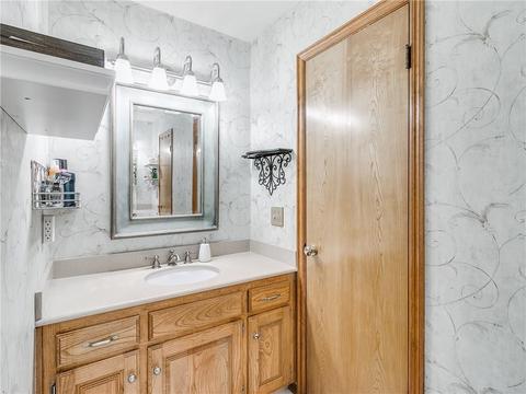 137 E Olympic, Yukon, OK 73099 photo 13