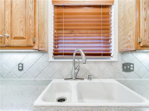 137 E Olympic, Yukon, OK 73099 photo 18