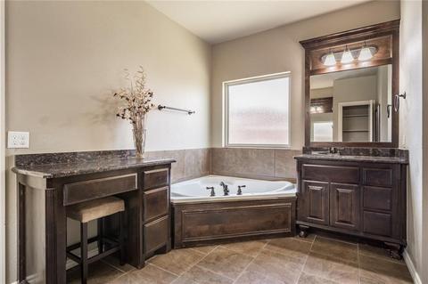 16209 Windrush Pl, Edmond, OK 73013 photo 11