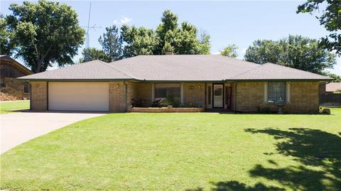 922 N Brewer Ave, Hydro, OK 73048 photo 2