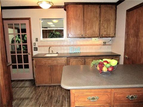 809 N Peck Ave, Hydro, OK 73048 photo 10