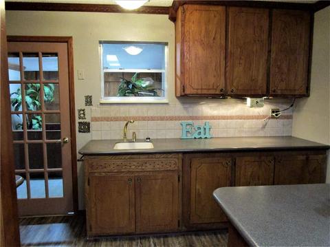 809 N Peck Ave, Hydro, OK 73048 photo 12