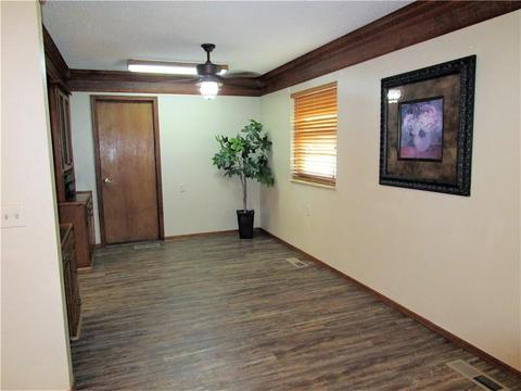 809 N Peck Ave, Hydro, OK 73048 photo 6