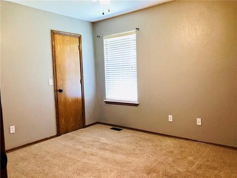 7906 Blue Spruce Ln, Tuttle, OK 73089 photo 19