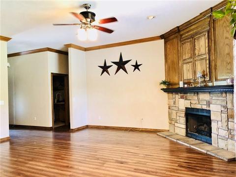 7906 Blue Spruce Ln, Tuttle, OK 73089 photo 4