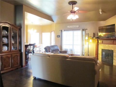 3205 Gabriel Ct, Moore, OK 73160 photo 4