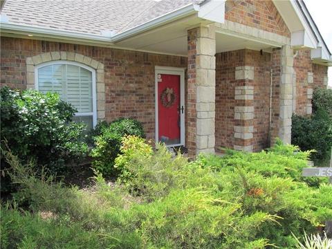 3205 Gabriel Ct, Moore, OK 73160 photo 2