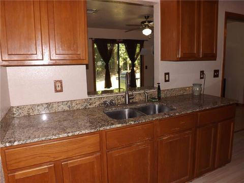 496 Harris Dr, Mcloud, OK 74851 photo 8