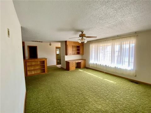 423 E 6th St, Hydro, OK 73048 photo 5