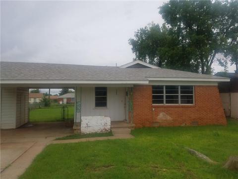 1200 N Thomas St, Altus, OK 73521 photo 1