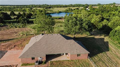 2249 Fox Ln, Blanchard, OK 73010 photo 3