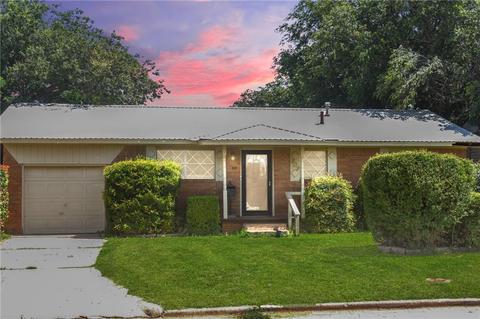 909 Hazel St, Altus, OK 73521 photo 1