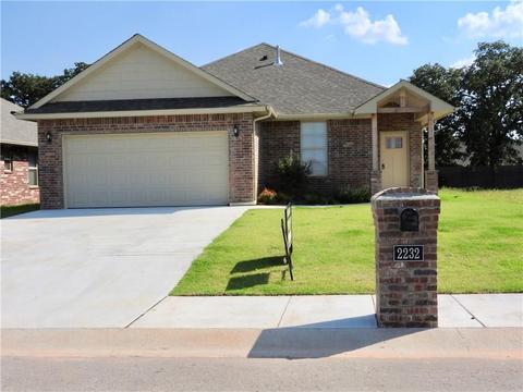 2232 Fallview Dr, Edmond, OK 73034 photo 3