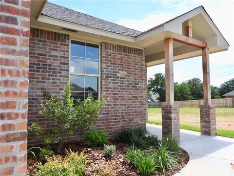 2232 Fallview Dr, Edmond, OK 73034 photo 4
