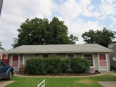 1027 E Liveoak St, Altus, OK 73521 photo 5