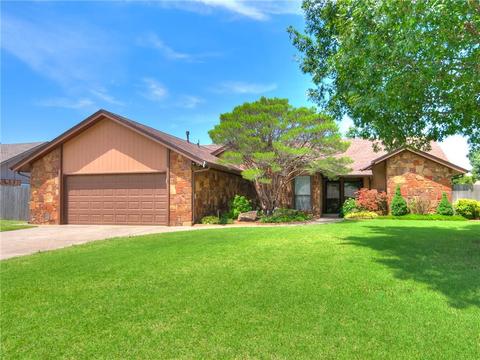 4512 Skytrail Ct, Yukon, OK 73099 photo 1