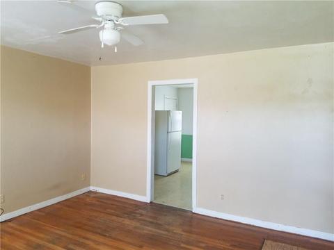1015 E Sycamore Ave, Altus, OK 73521 photo 4