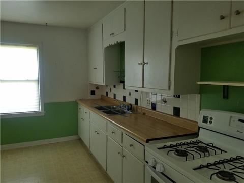 1015 E Sycamore Ave, Altus, OK 73521 photo 5