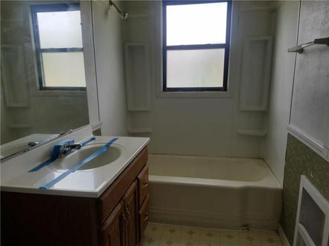 1015 E Sycamore Ave, Altus, OK 73521 photo 12