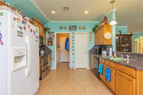 604 Elder Ln, Mustang, OK 73064 photo 10