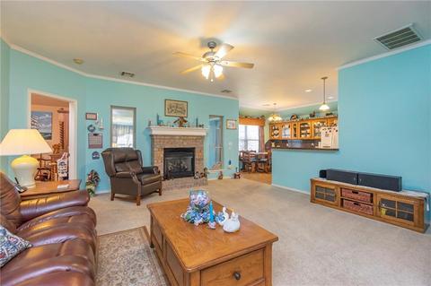 604 Elder Ln, Mustang, OK 73064 photo 7