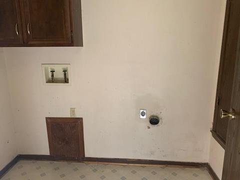 1316 Inis St, Altus, OK 73521 photo 2
