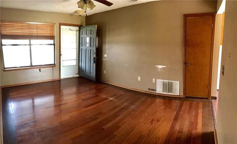 309 N Cimarron Rd, Tuttle, OK 73089 photo 6