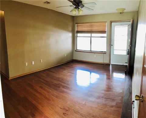 309 N Cimarron Rd, Tuttle, OK 73089 photo 7