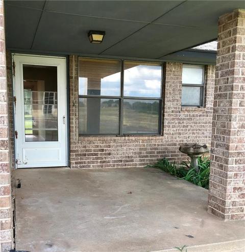 309 N Cimarron Rd, Tuttle, OK 73089 photo 3