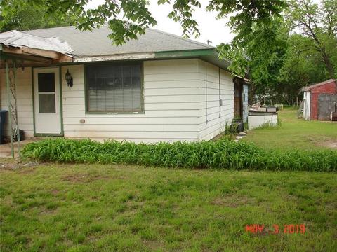 304 SE 2nd St, Tuttle, OK 73089 photo 9