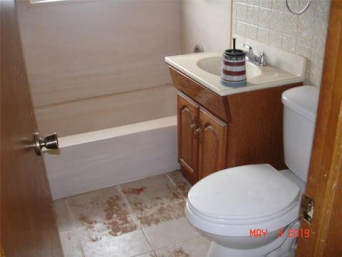 304 SE 2nd St, Tuttle, OK 73089 photo 8