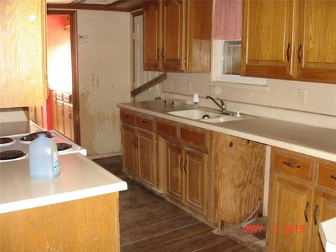 304 SE 2nd St, Tuttle, OK 73089 photo 4