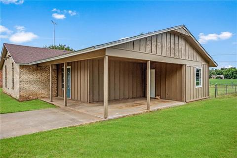 401 E Ada Ave, Tipton, OK 73570 photo 3