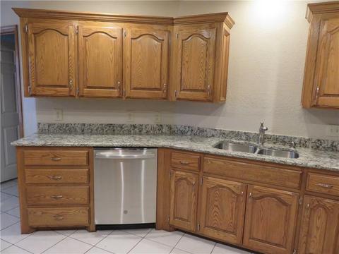 3517 Pilgrim Ln, Altus, OK 73521 photo 4
