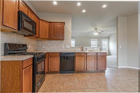 9613 Eli Dr, Moore, OK 73160 photo 10