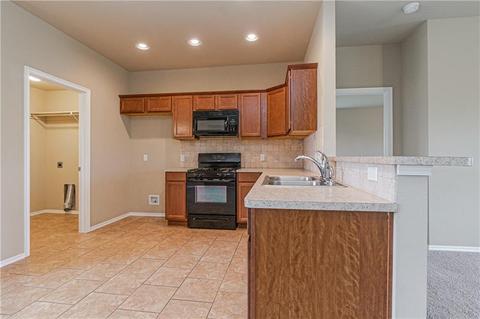 9613 Eli Dr, Moore, OK 73160 photo 5