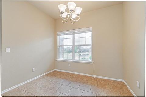 9613 Eli Dr, Moore, OK 73160 photo 13
