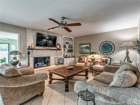 3732 N Riverside Dr, Bethany, OK 73008 photo 8