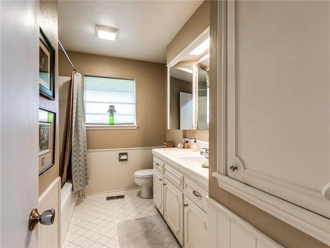 3732 N Riverside Dr, Bethany, OK 73008 photo 16