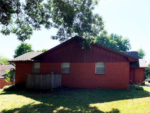 609 E Hill Dr, Guthrie, OK 73044 photo 8