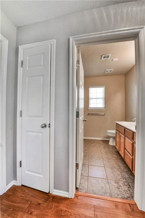 4020 W Queens Dr, Moore, OK 73160 photo 21