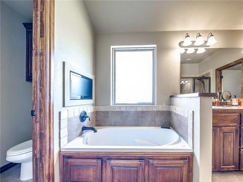 1608 Camelot St, Tuttle, OK 73089 photo 17