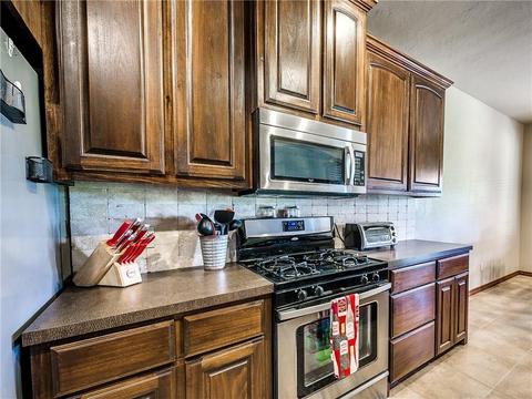 1608 Camelot St, Tuttle, OK 73089 photo 10