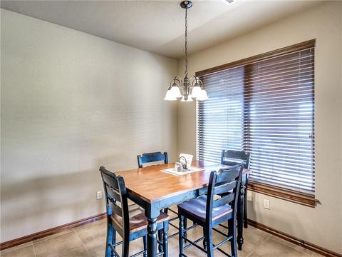 1608 Camelot St, Tuttle, OK 73089 photo 8