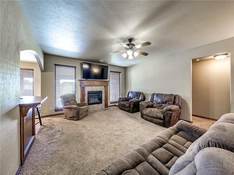 1608 Camelot St, Tuttle, OK 73089 photo 5