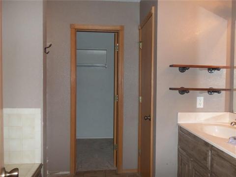 205 Gunnar Ln, Mcloud, OK 74851 photo 17