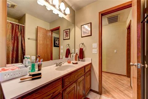336 Falling Leaf Ter, Moore, OK 73160 photo 28